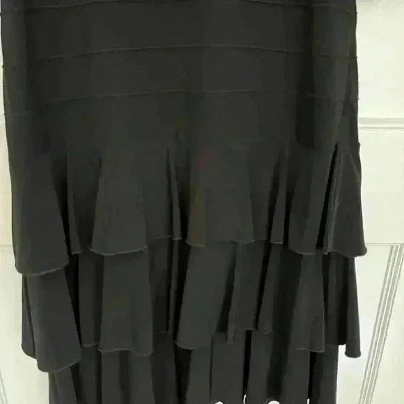 BNWT Nueva Black Tiered/ Ruffle Dress Size 8 - Picture 10 of 13